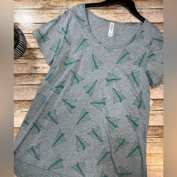 Teal Paper Airplane Gray T-shirt (extra small, xs vaulted LuLaRoe Classic T LLR) - Picture 1 of 4
